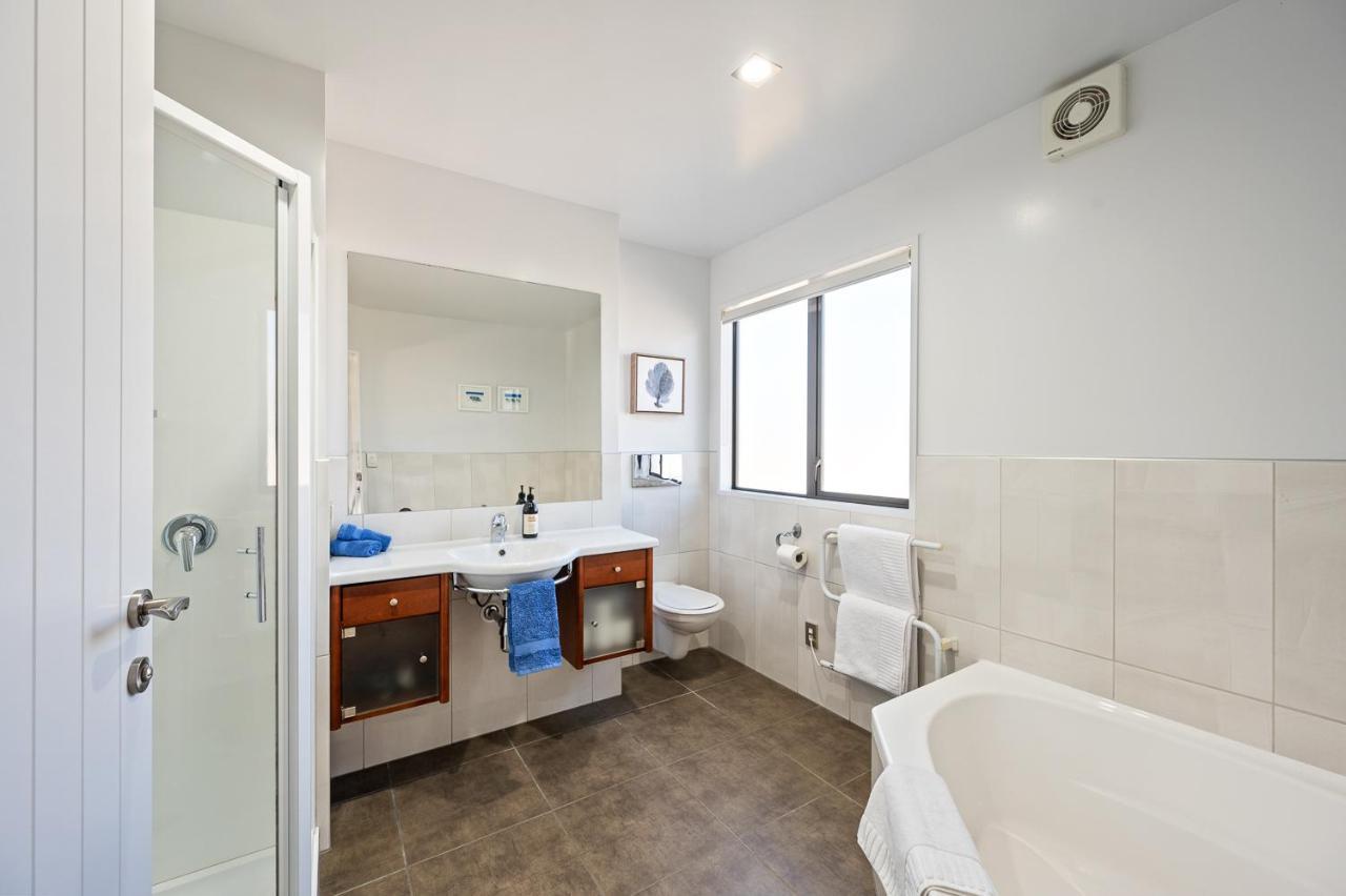 Ironside Lakeview Townhouse 瓦纳卡 外观 照片