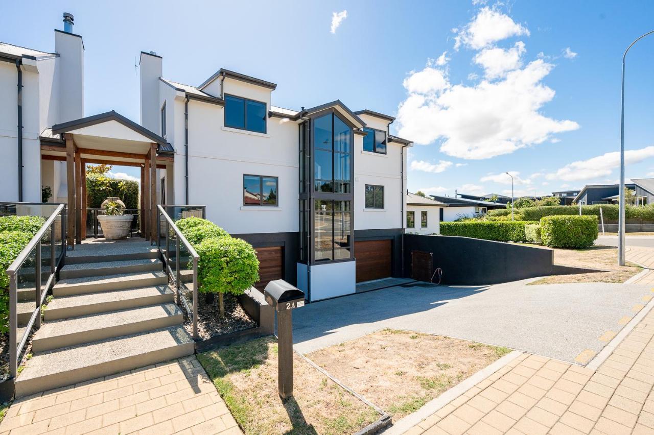 Ironside Lakeview Townhouse 瓦纳卡 外观 照片